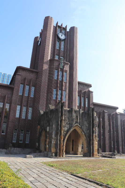 （東京大学本部広報課_安田講堂）-③.jpg