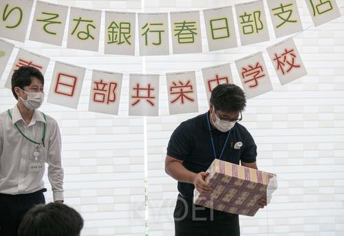 埼玉りそな見学-4.jpg